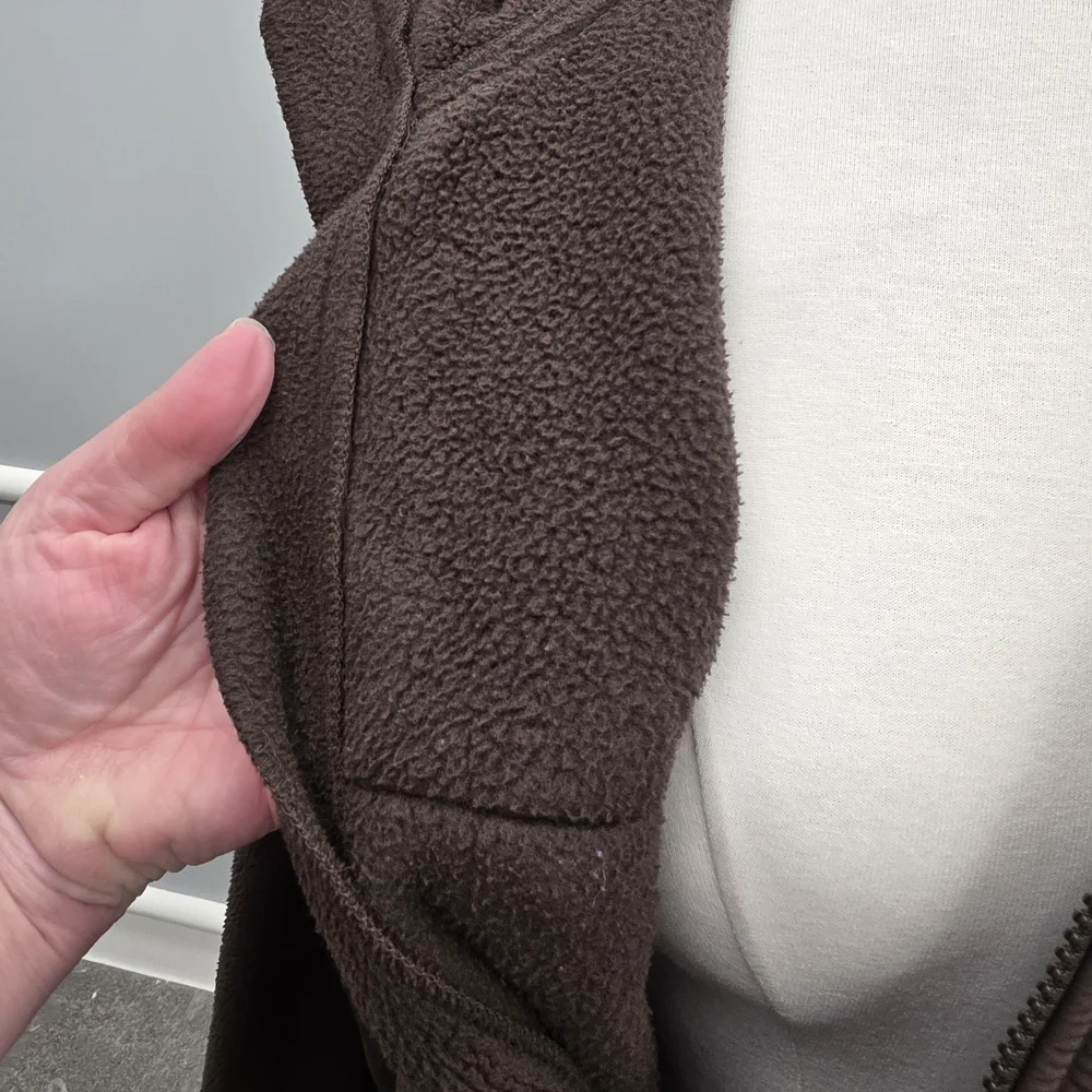 The North Face Men's Dark Brown Performance Jacket - Picture 8 of 13